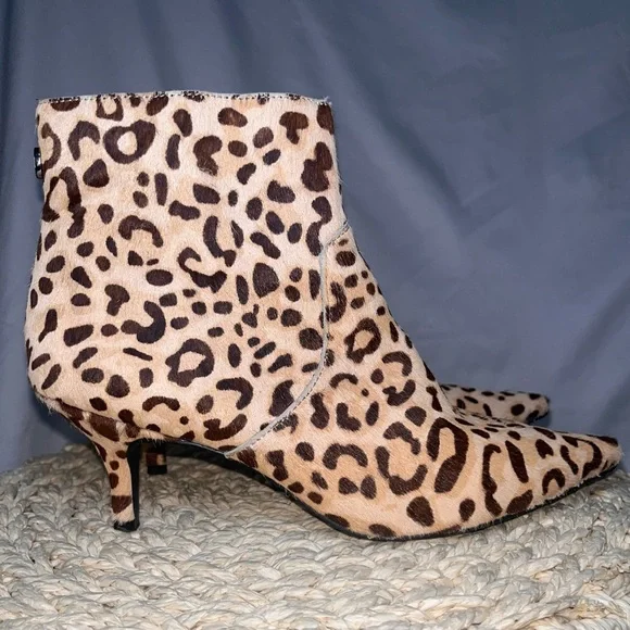Steve Madden Leopard Cow Hair Ankle Boots Women’s 6.5M Pointed Toe Kitten Heel‎ - Picture 6 of 8